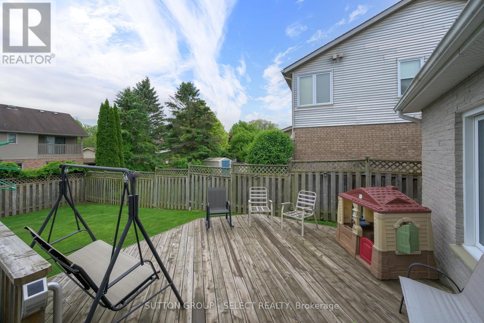 Property at 66 JENNIFER ROAD image 4