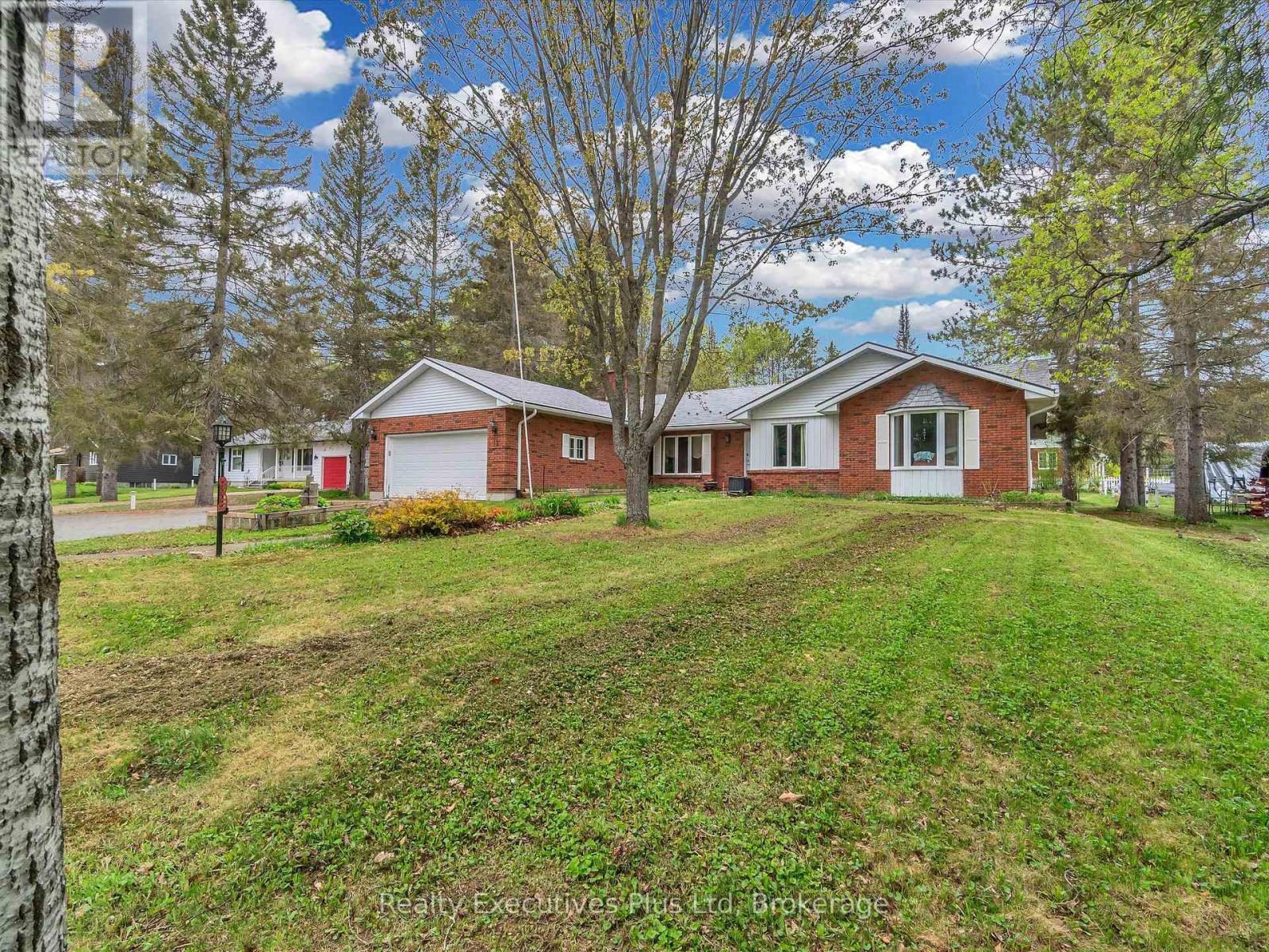 12 ROBERT STREET, Sundridge, Ontario