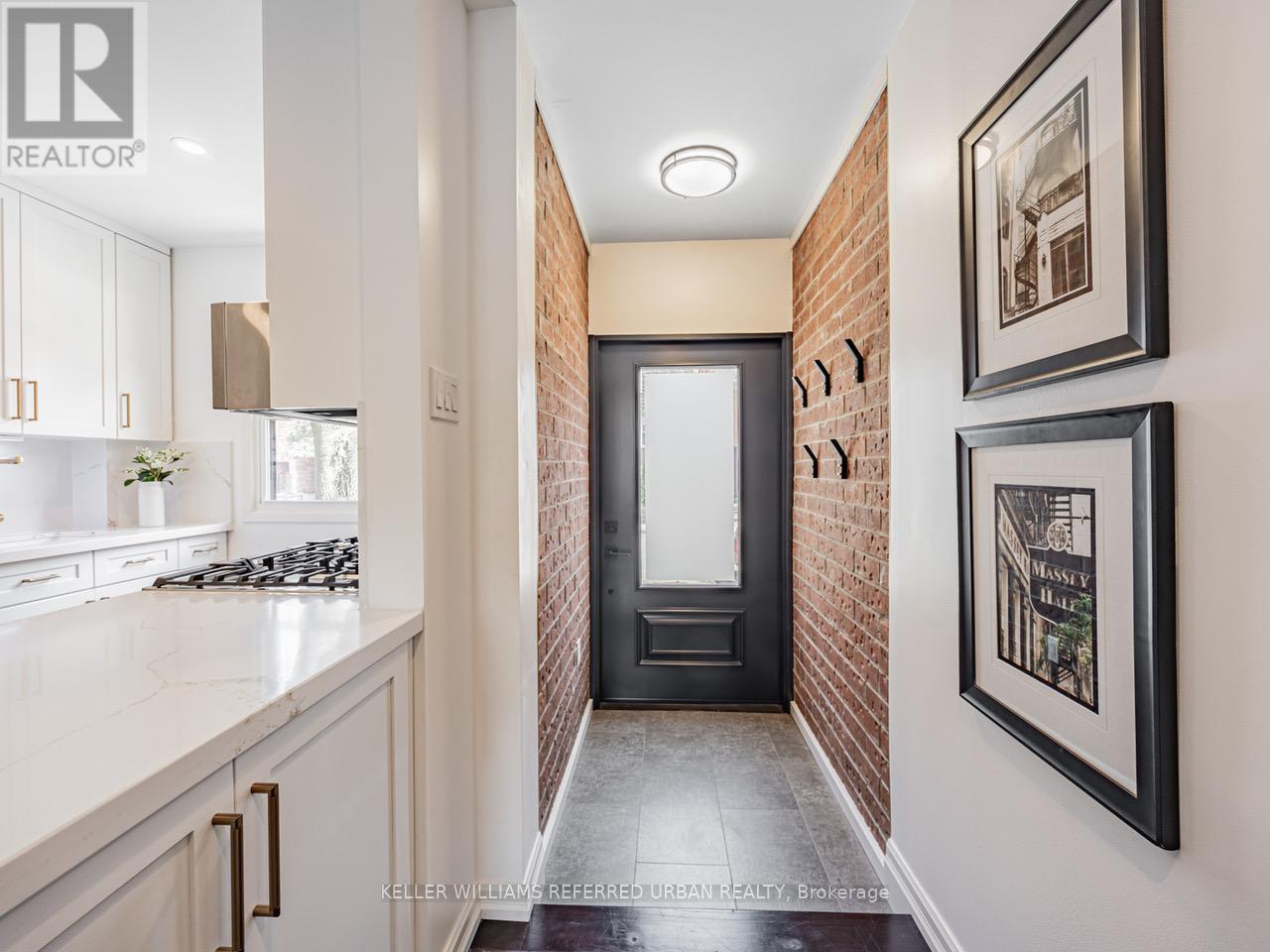 22 Valifor Place N, Toronto, Ontario  M4J 4Z7 - Photo 2 - E12159423