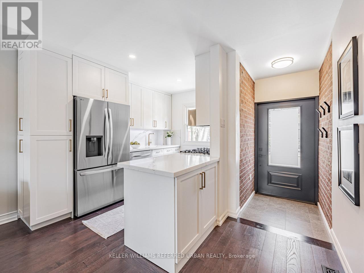 22 Valifor Place N, Toronto, Ontario  M4J 4Z7 - Photo 3 - E12159423