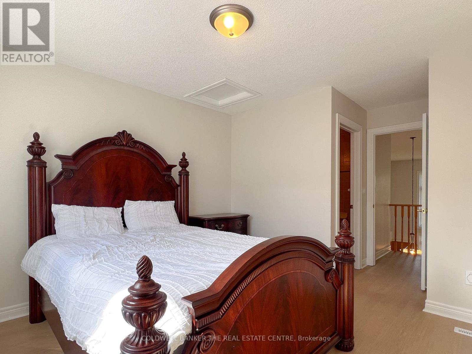 8 - 991 On Bogart Circle, Newmarket (Gorham-College Manor), Ontario  L3Y 8T4 - Photo 25 - N12155193