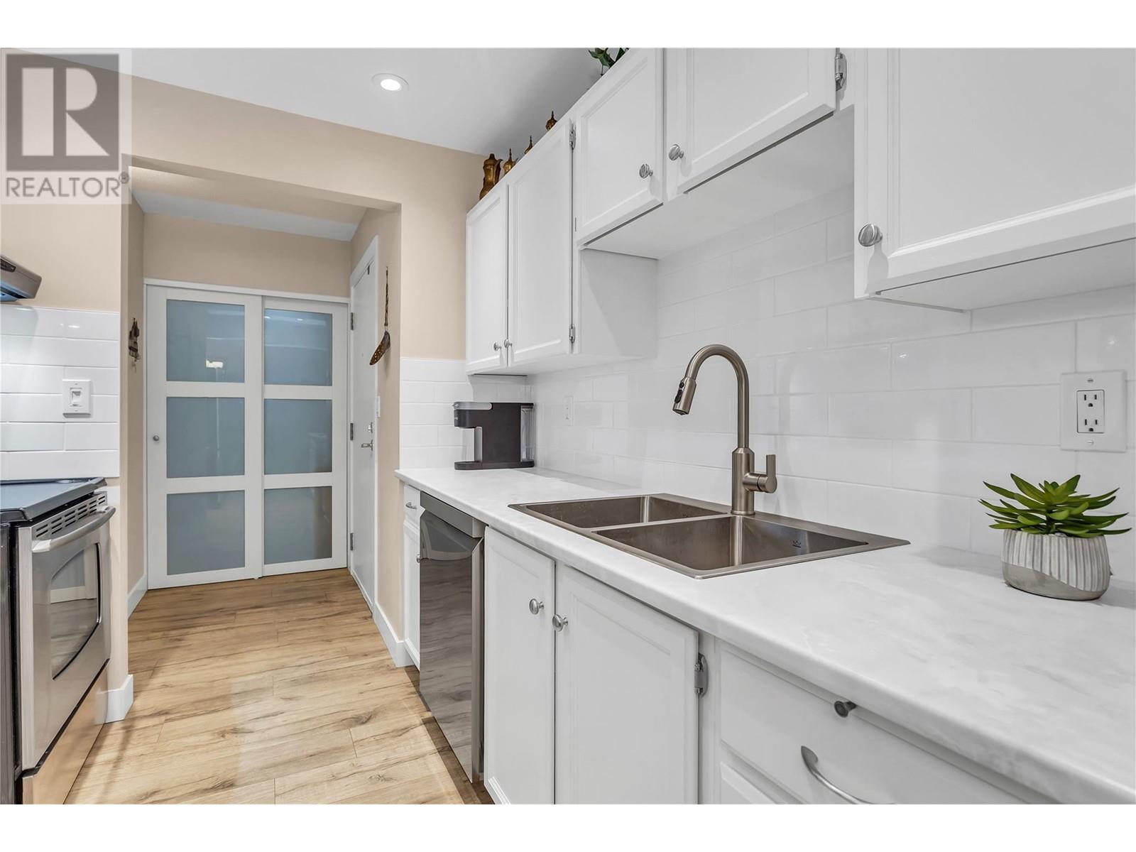 575 Sutherland Avenue Unit# 218, Kelowna, British Columbia  V1Y 8V1 - Photo 6 - 10345764