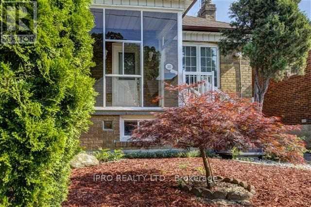 183 LIVINGSTONE AVENUE W, Toronto, Ontario