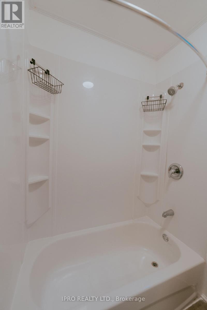 183 Livingstone Avenue W, Toronto, Ontario  M6E 2L9 - Photo 15 - W12171119