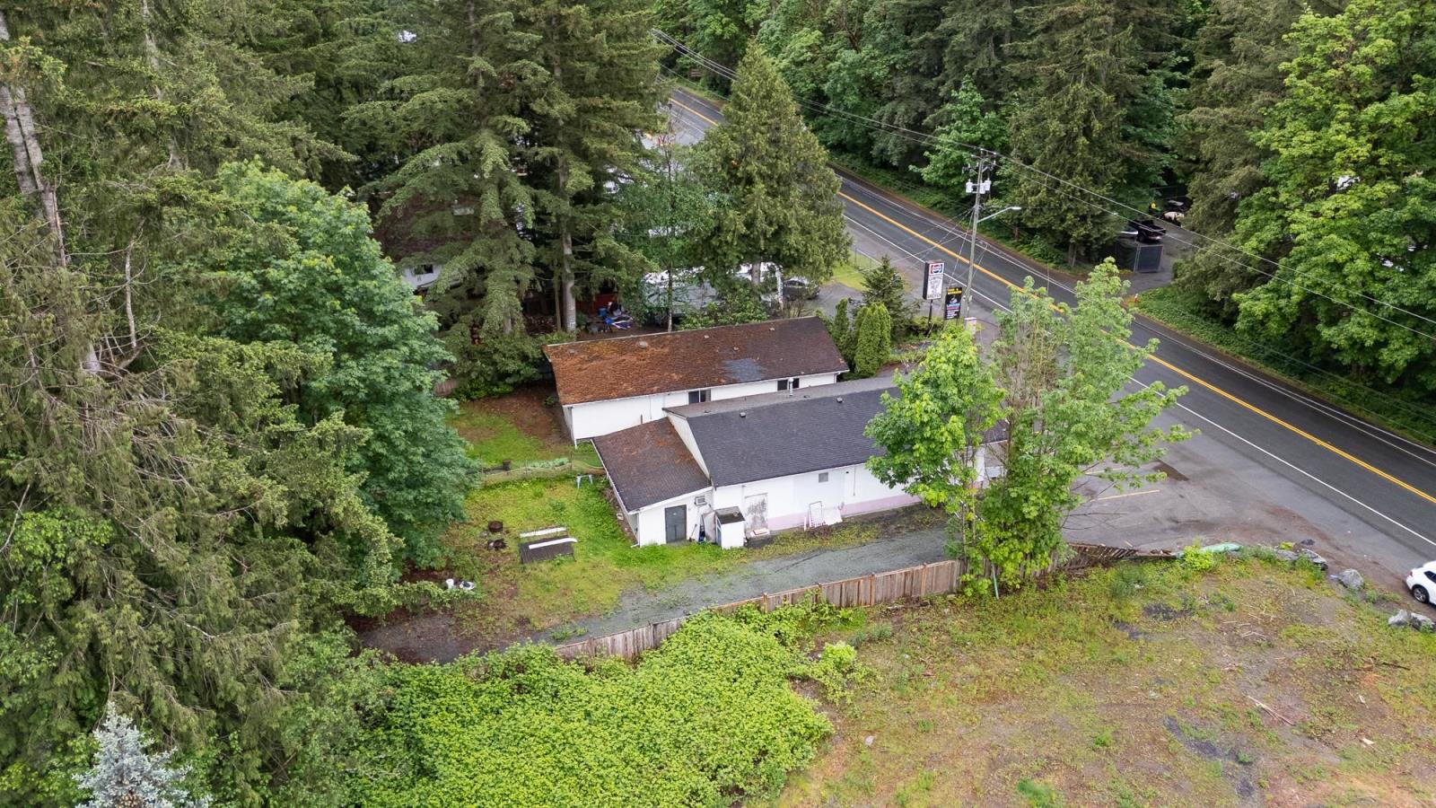 3776 Columbia Valley Road, Cultus Lake North, Cultus Lake, British Columbia  V2R 5A3 - Photo 4 - C8069243