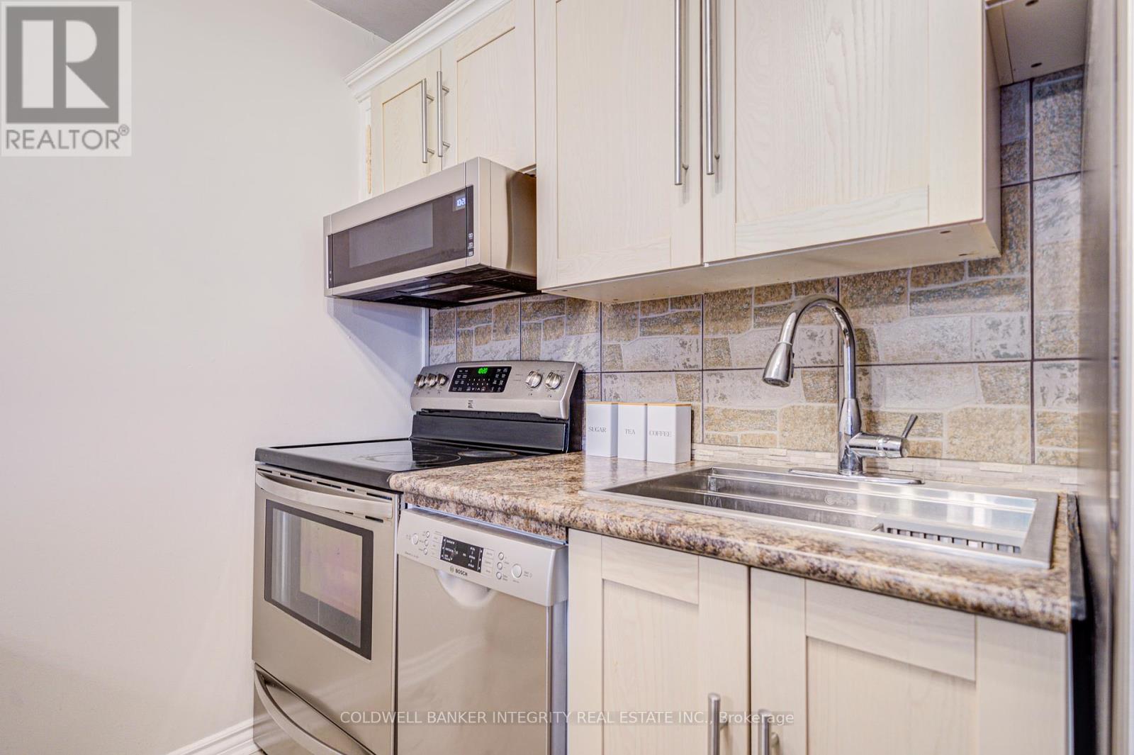 Suite 82 - 1036 Falgarwood Drive, Oakville, Ontario  L6H 2P3 - Photo 20 - W12167643