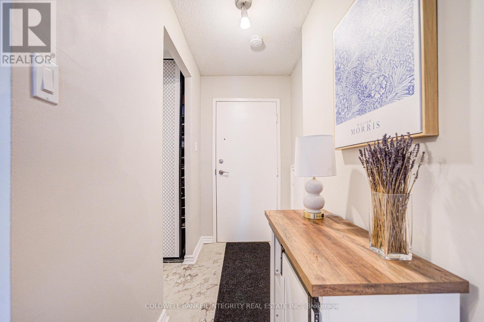 Suite 82 - 1036 Falgarwood Drive, Oakville, Ontario  L6H 2P3 - Photo 6 - W12167643