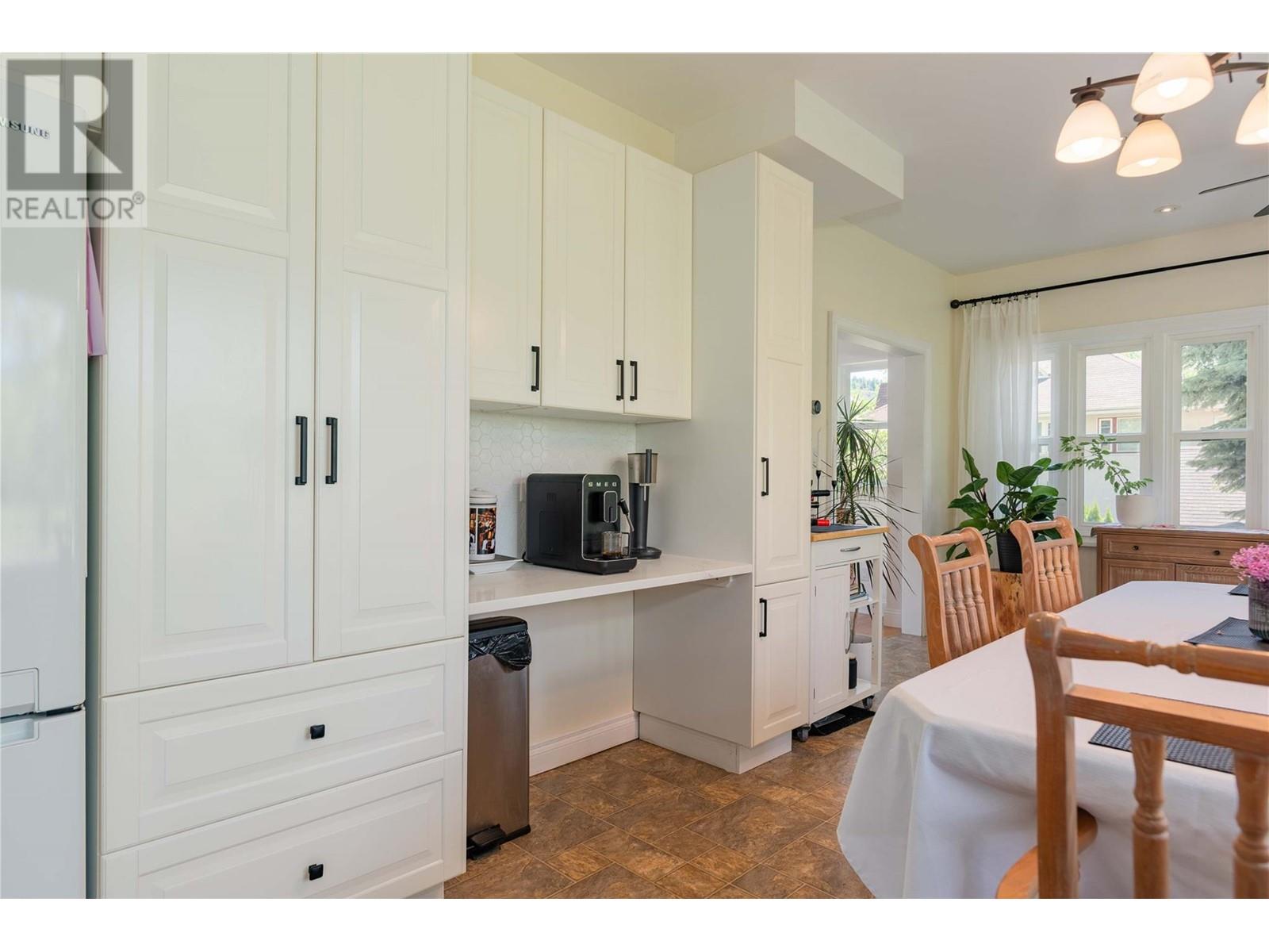 Property at 115 Kootenay Avenue image 4