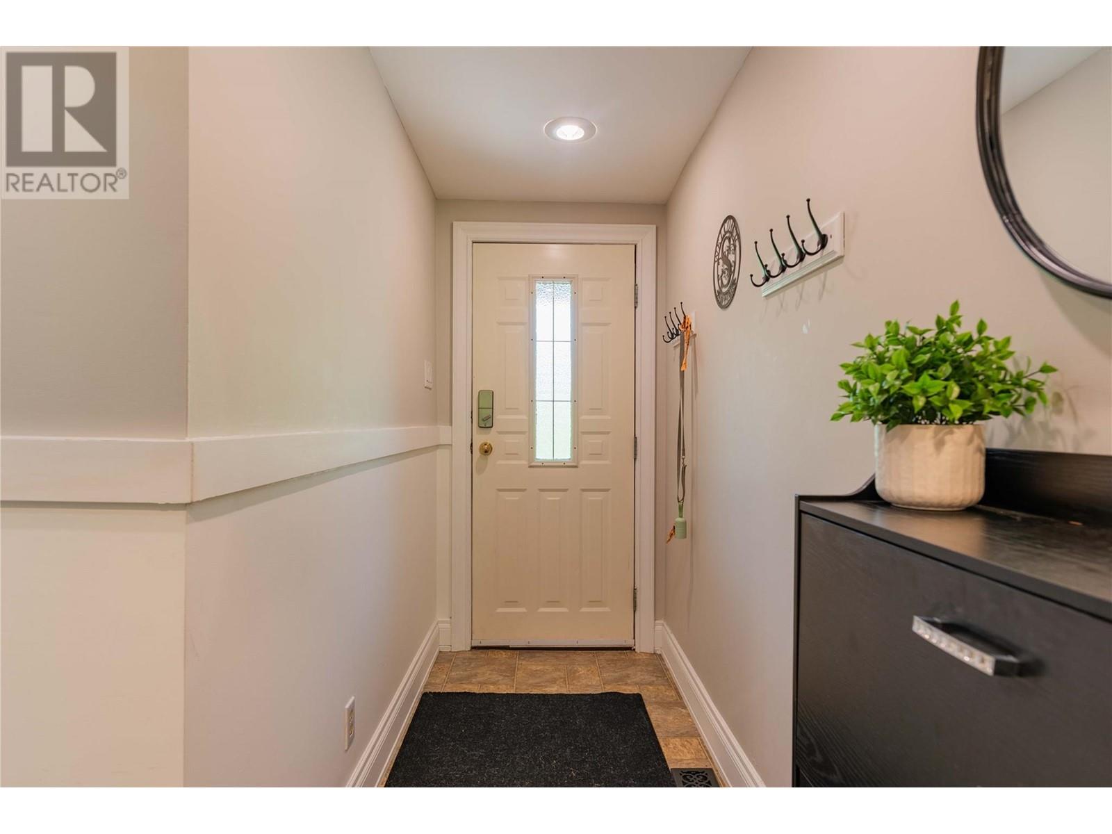 Property at 115 Kootenay Avenue image 5