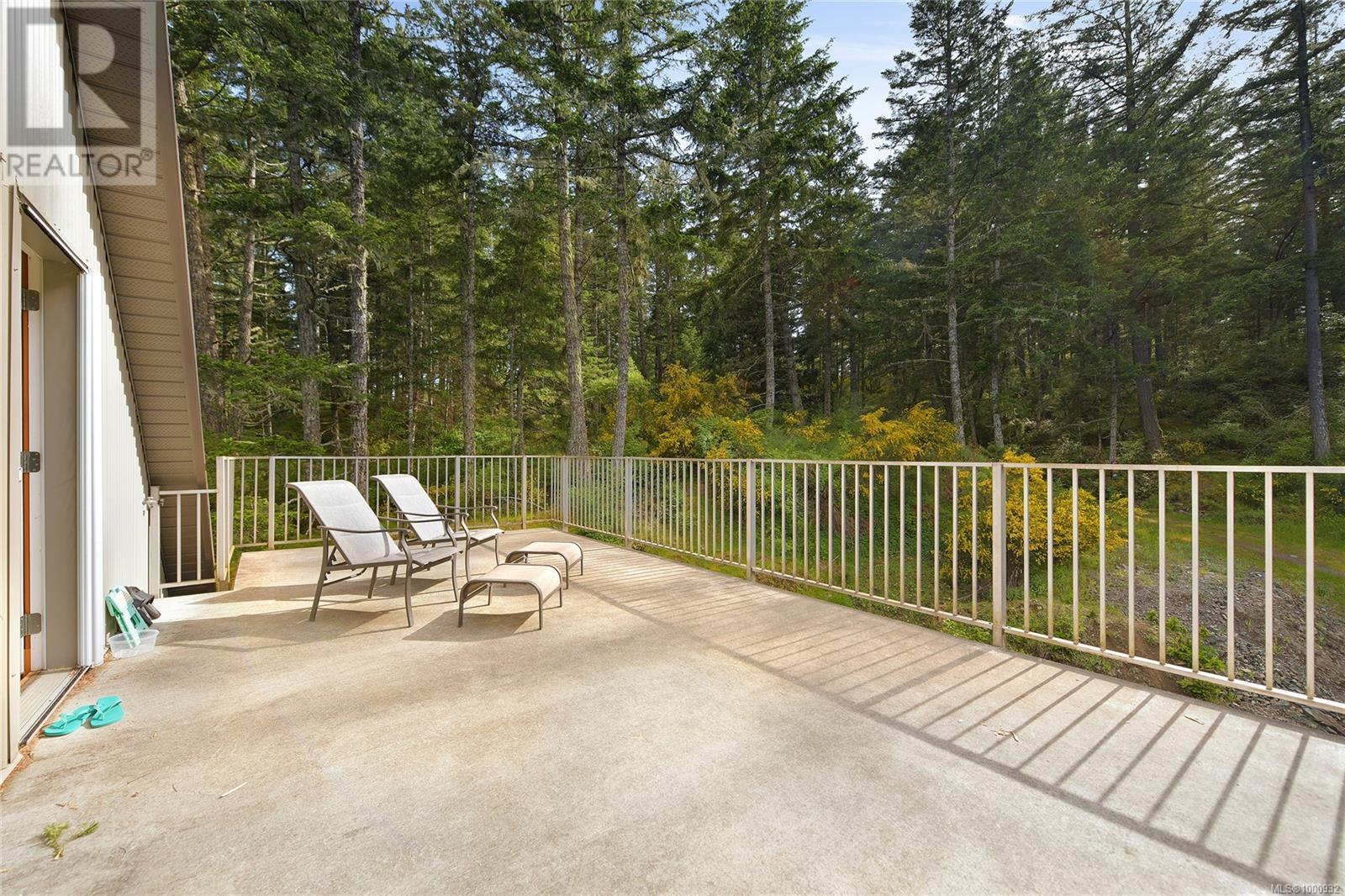 Property at 1135 WOODLEY GHYLL Dr image 3