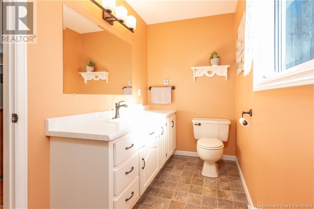 272 Gaspe, Dieppe, New Brunswick  E1A 5E1 - Photo 24 - NB111821