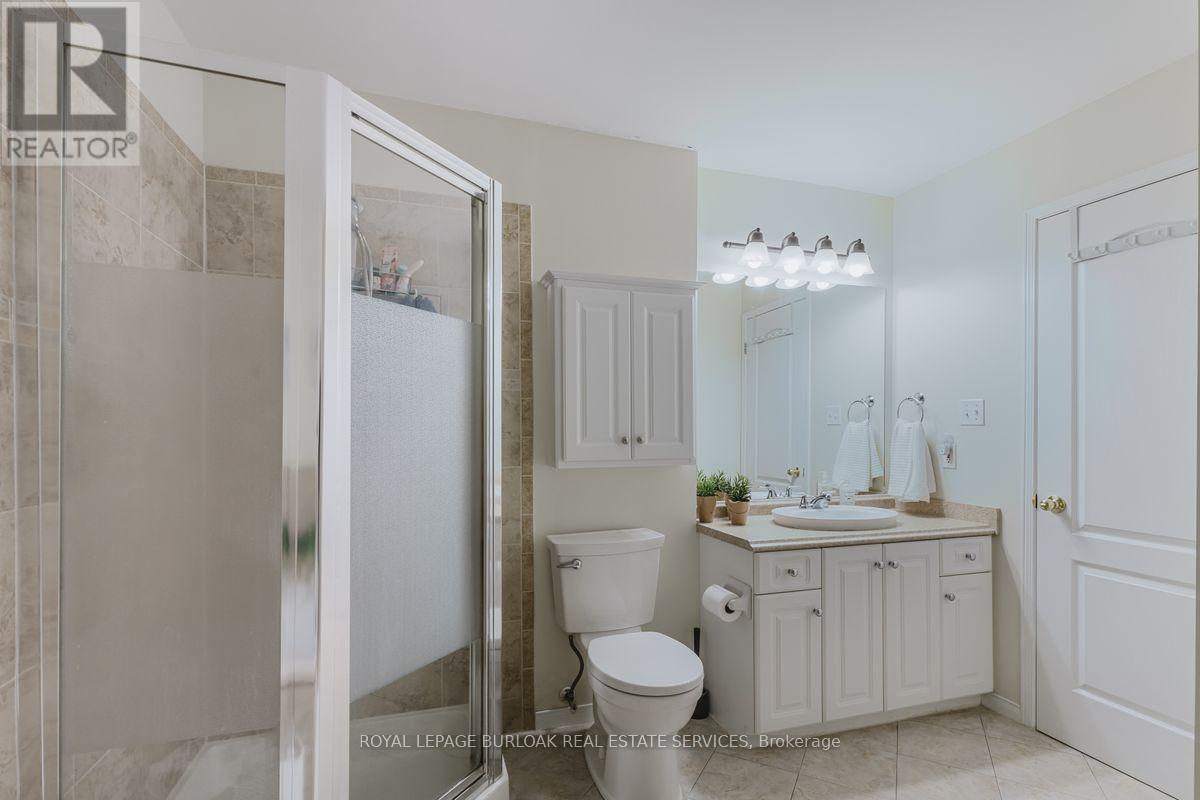 66 Foxborough Drive, Hamilton, Ontario  L9G 4Y8 - Photo 20 - X12031556