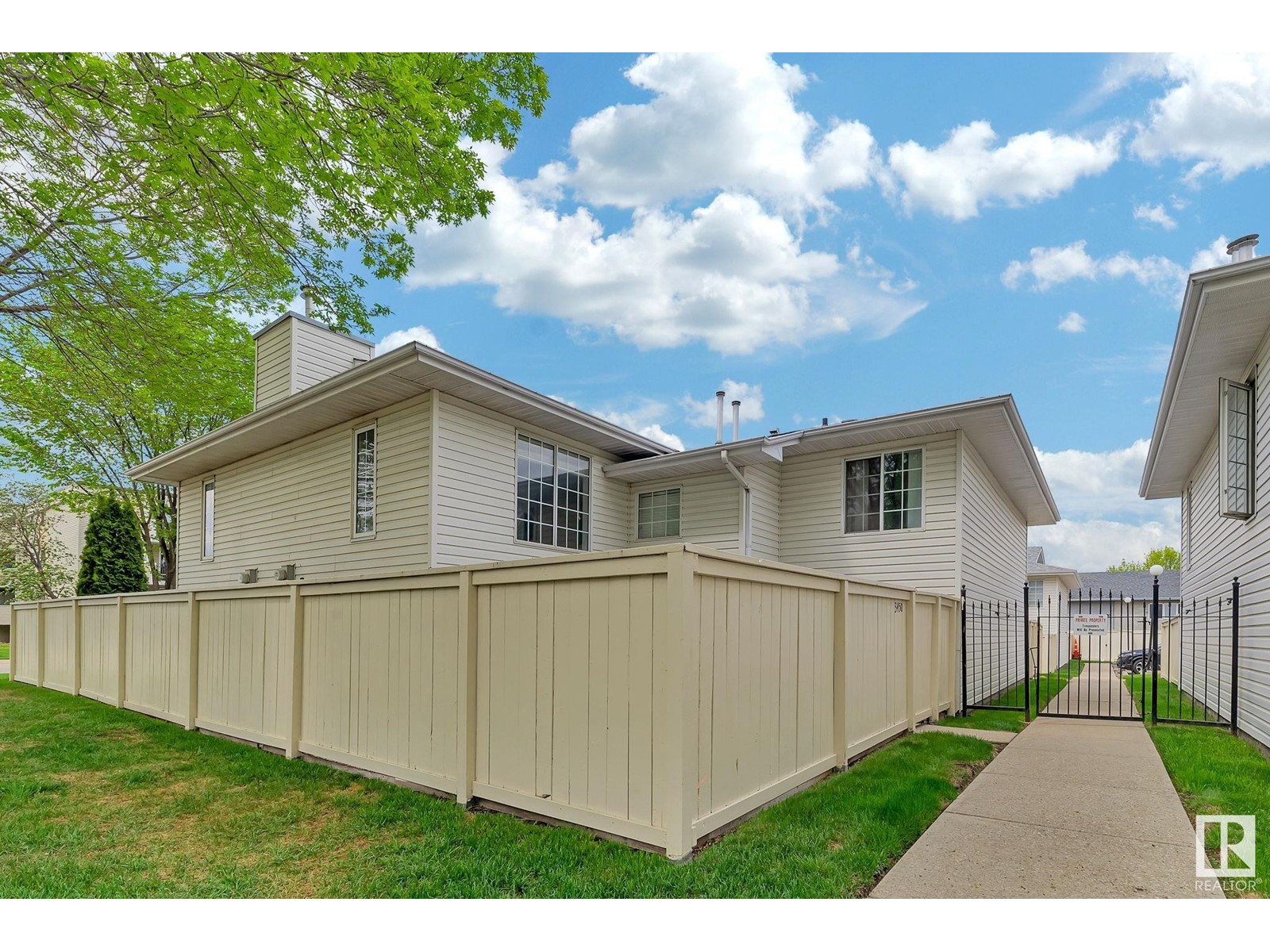 3450 43 AV NW, Edmonton, Alberta