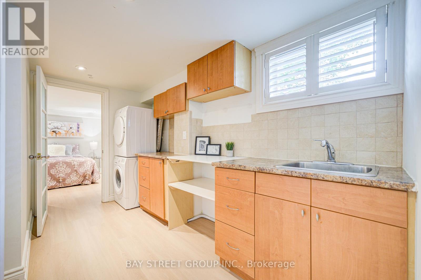 23 Washington Avenue, Oakville, Ontario  L6K 1W5 - Photo 17 - W12171144