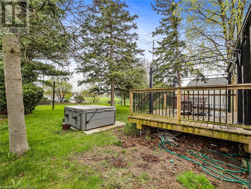 84 Fairview Drive, Brantford, Ontario  N3R 2W9 - Photo 39 - 40733199