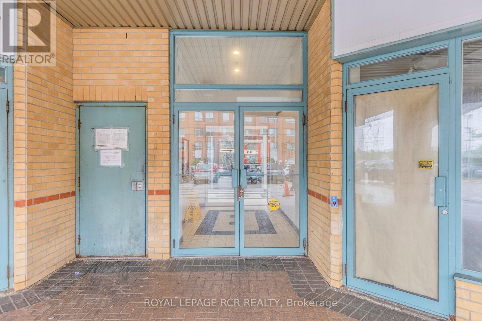 Property at 16 - 3833 MIDLAND AVENUE image 5
