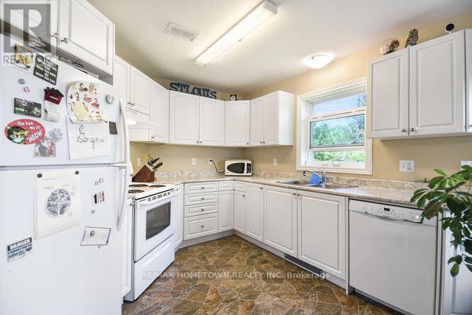 780 Susan Street, Prescott, Ontario  K0E 1T0 - Photo 13 - X12171190