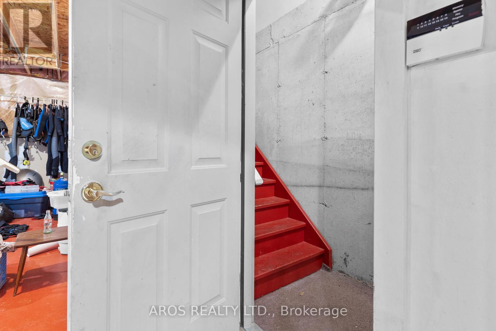 Photo 37 of 50 for 10 Prince Of Wales Gate N
