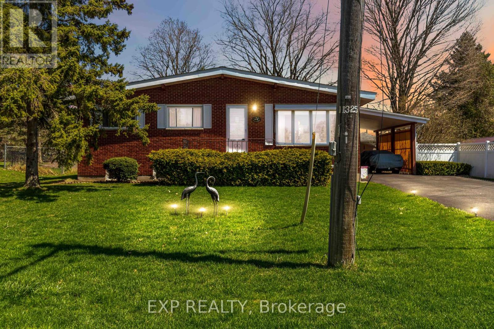 5 FAIRWAY CRESCENT, Brockville, Ontario