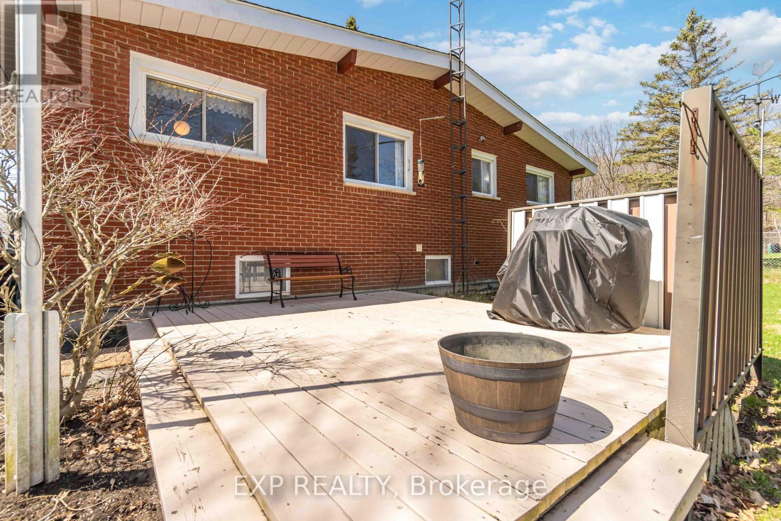 5 Fairway Crescent, Brockville, Ontario  K6V 3V1 - Photo 31 - X12171196