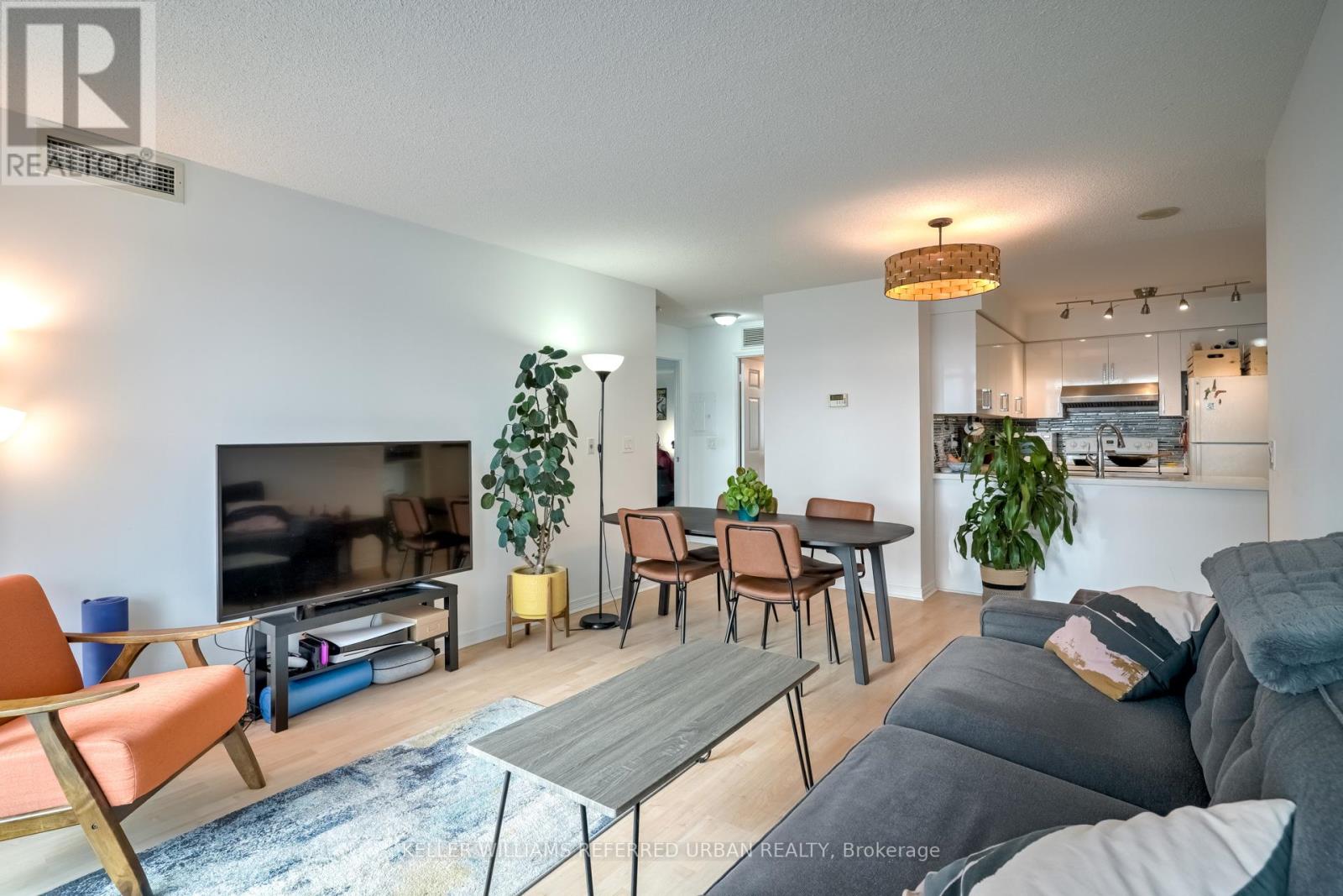 1605 - 5500 Yonge St Street, Toronto, Ontario  M2N 7L1 - Photo 12 - C12171166