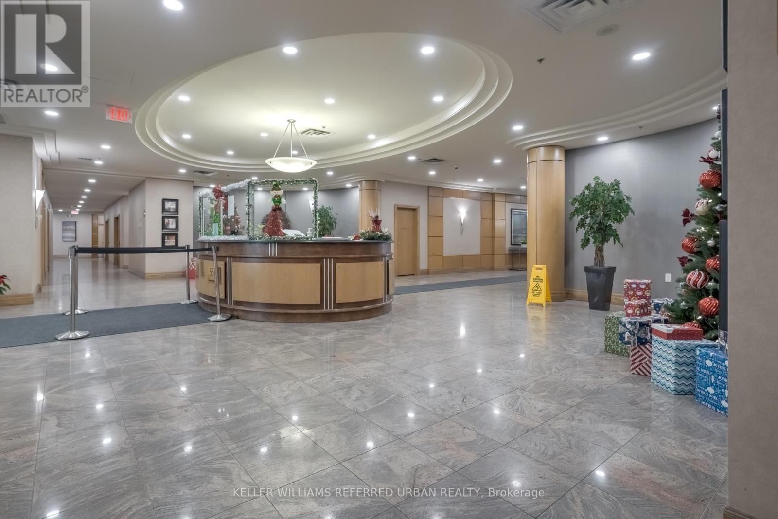 1605 - 5500 Yonge St Street, Toronto, Ontario  M2N 7L1 - Photo 2 - C12171166