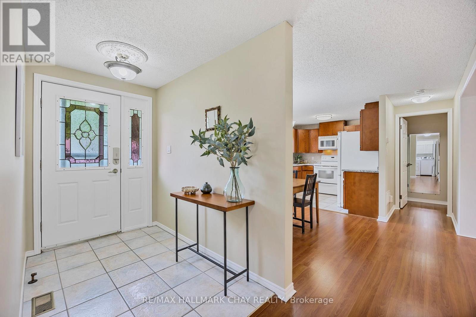 Property at 3 PINETREE COURT image 5