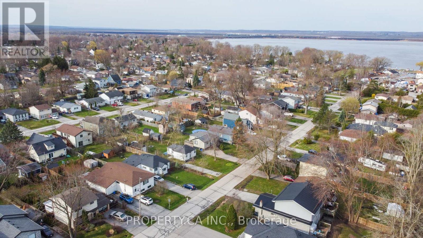 323 Pasadena Drive, Georgina, Ontario  L4P 2Z2 - Photo 3 - N12171192