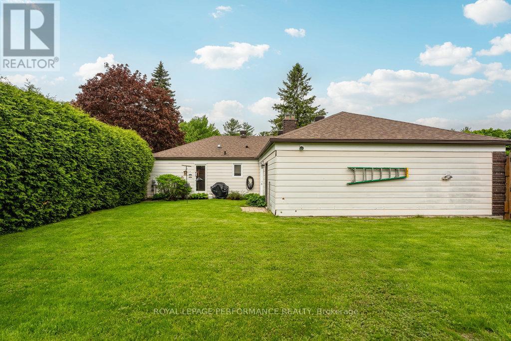 1932 Marquis Avenue, Ottawa, Ontario  K1J 8J2 - Photo 43 - X10929826