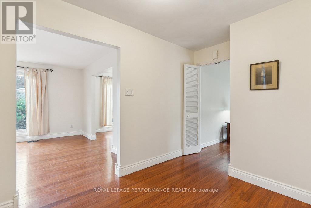 1932 Marquis Avenue, Ottawa, Ontario  K1J 8J2 - Photo 6 - X10929826