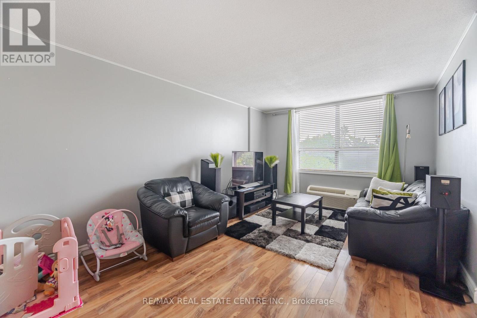 #212 - 2825 Islington Avenue, Toronto, Ontario  M9L 2K1 - Photo 7 - W12171206
