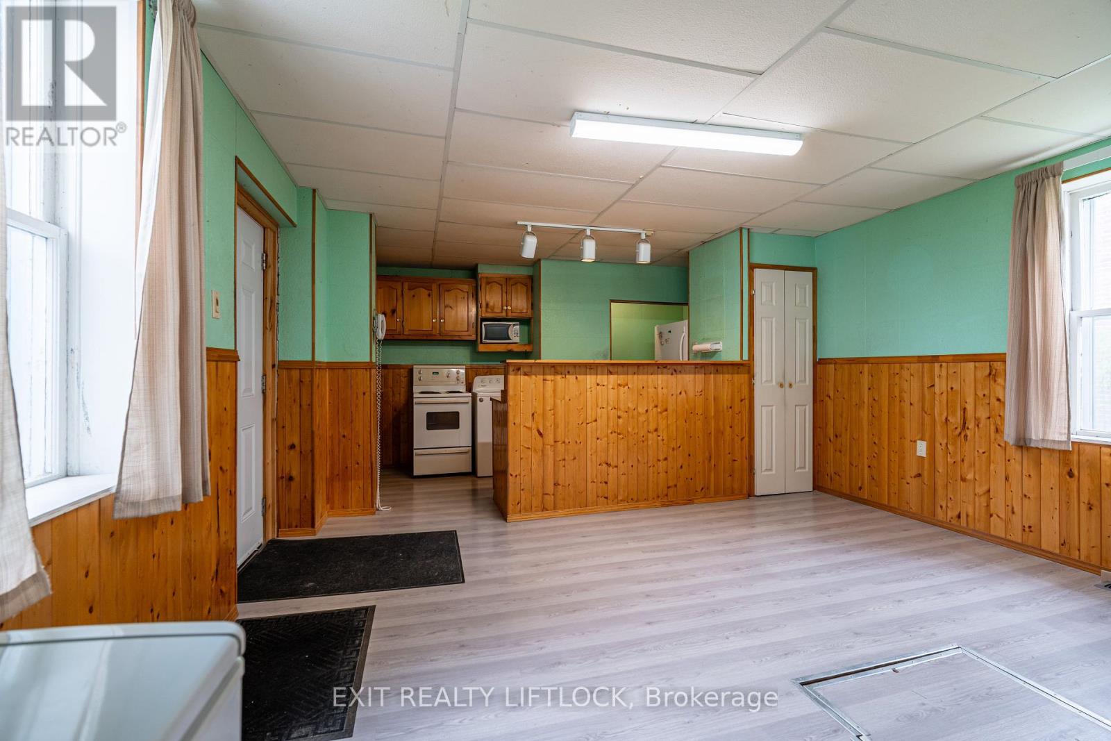 25 King Street W, Kawartha Lakes, Ontario  K0L 2W0 - Photo 5 - X12168332