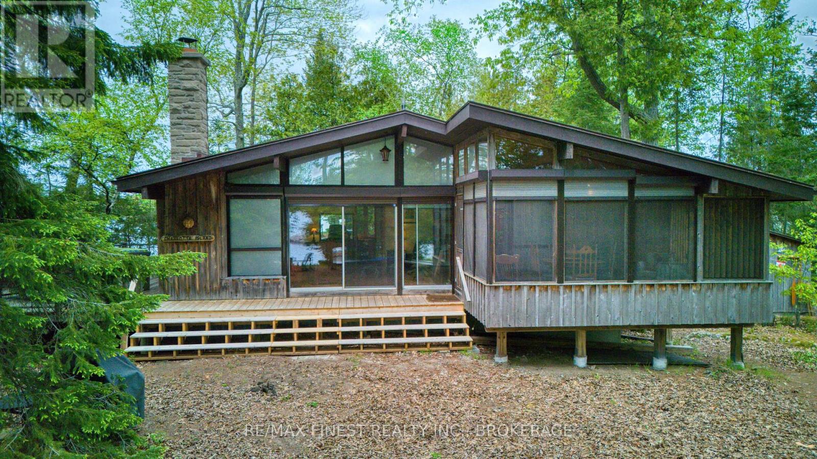 681 Charlotte Island, Frontenac, Ontario  K0H 2P0 - Photo 3 - X12171232