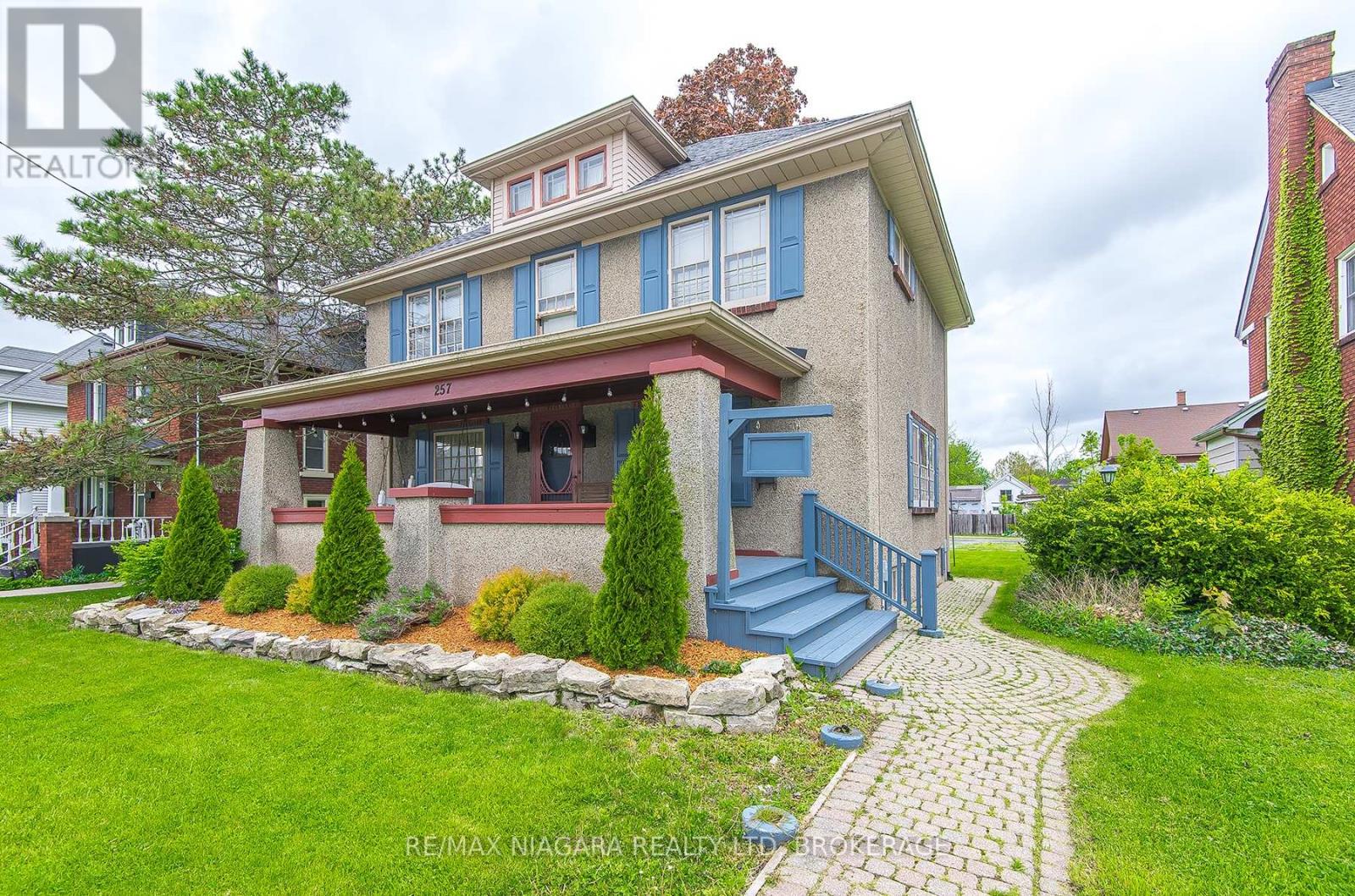 257 Sugarloaf Street, Port Colborne, Ontario  L3K 2P1 - Photo 1 - X12171233