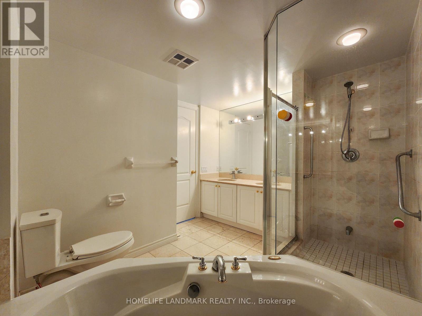 916 - 18 William Carson Crescent, Toronto, Ontario  M2P 2G6 - Photo 14 - C12171215