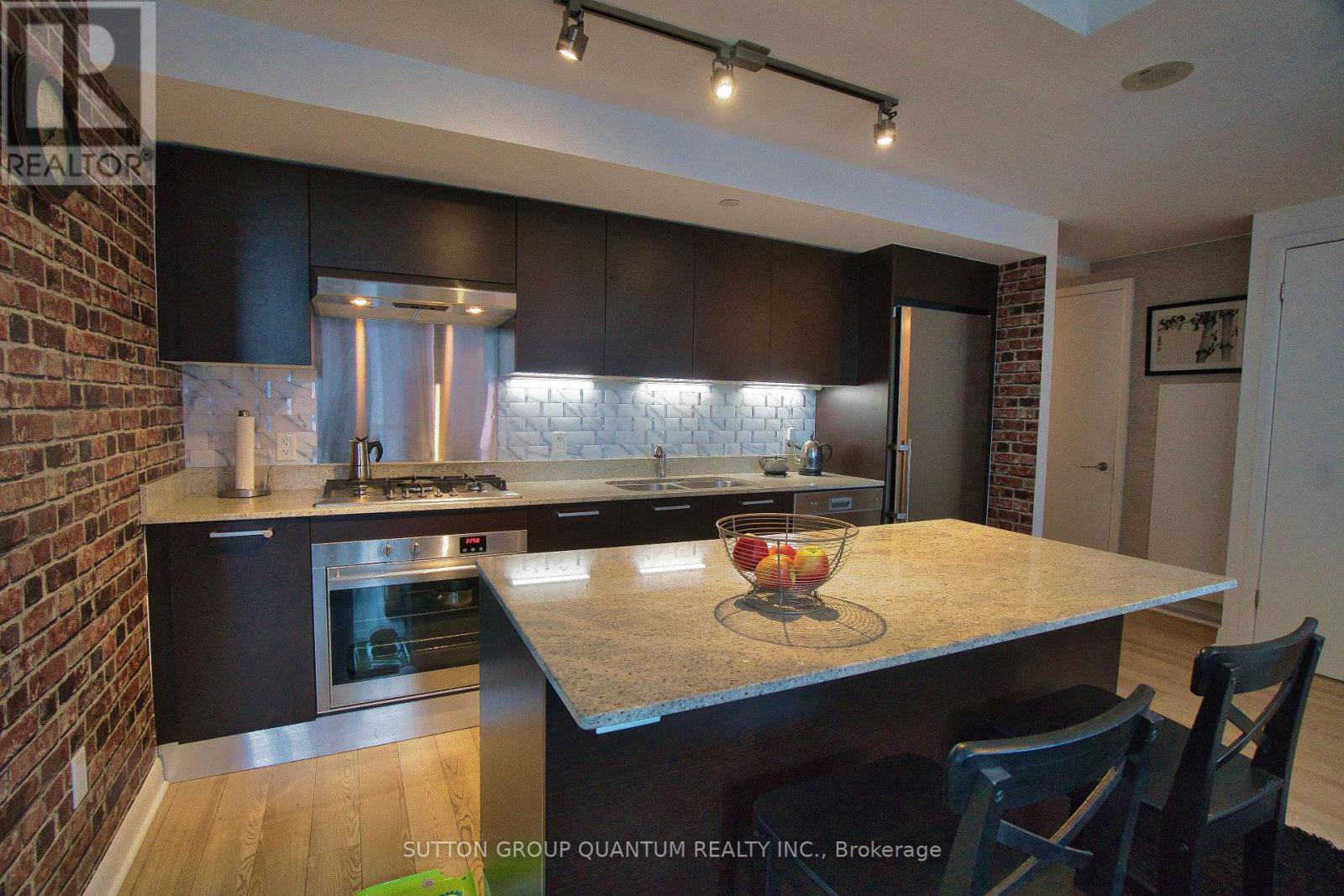 1009 - 375 King Street W, Toronto, Ontario  M5V 1K5 - Photo 3 - C12171228