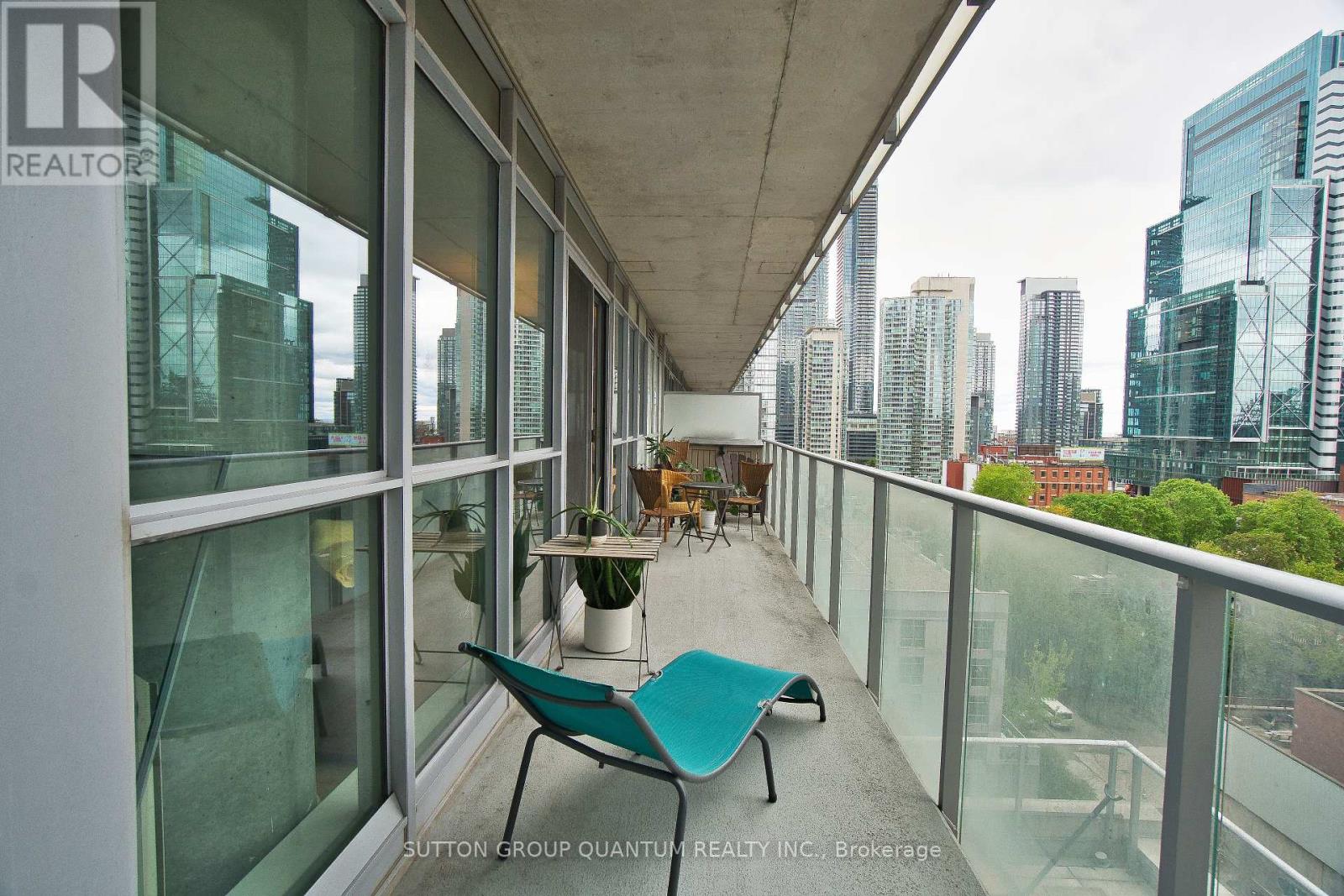 1009 - 375 King Street W, Toronto, Ontario  M5V 1K5 - Photo 9 - C12171228
