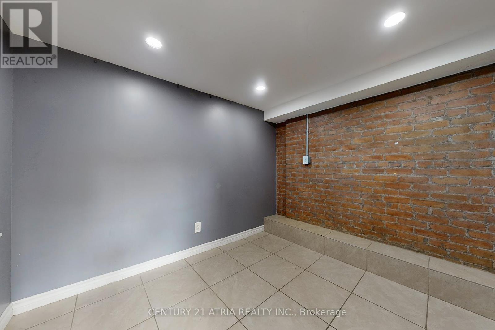 Lower - 2828 Danforth Avenue, Toronto, Ontario  M4C 1M1 - Photo 15 - E12171230
