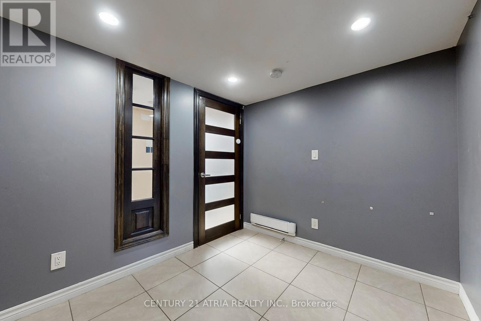 Lower - 2828 Danforth Avenue, Toronto, Ontario  M4C 1M1 - Photo 17 - E12171230