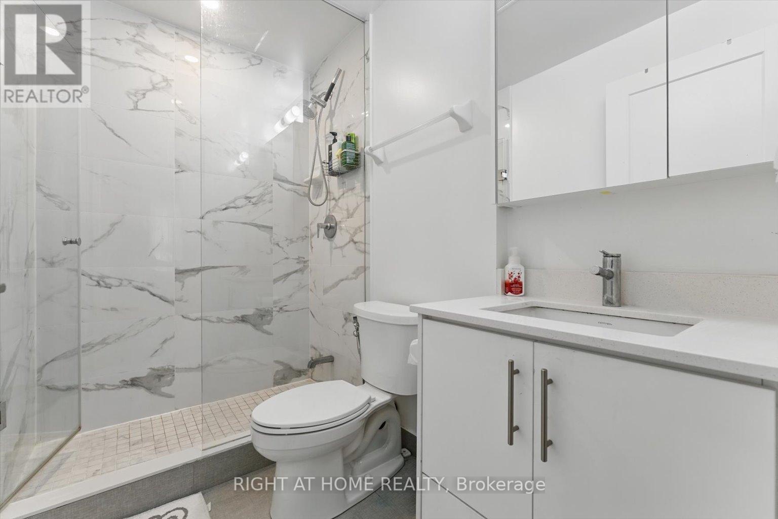 1410 - 95 Oneida Crescent, Richmond Hill, Ontario  L4B 0H5 - Photo 17 - N12171220