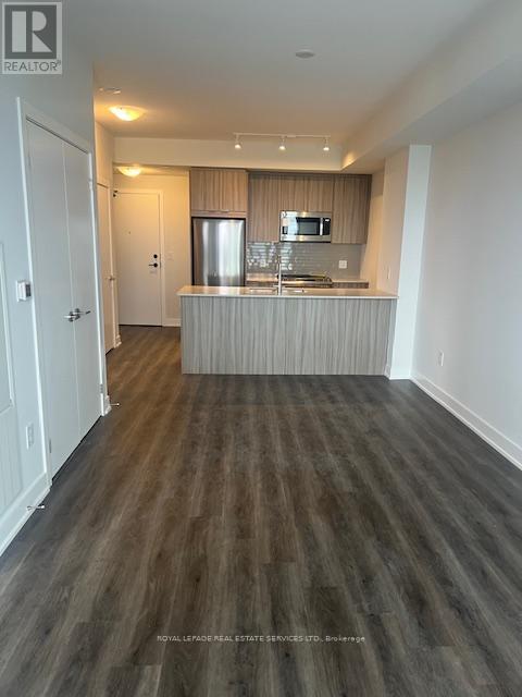 3910 - 430 Square One Drive, Mississauga (City Centre), Ontario  L5B 0L6 - Photo 2 - W12171235