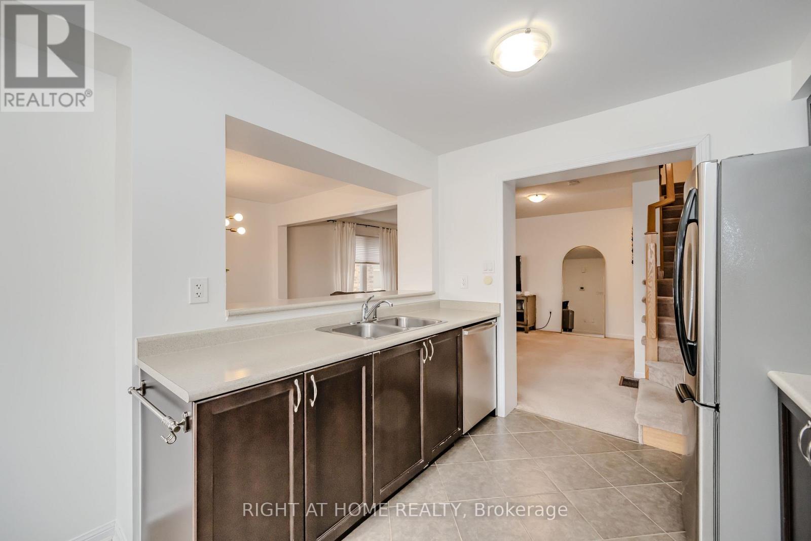 525 Cavanagh Lane, Milton, Ontario  L9T 8G4 - Photo 16 - W12109493