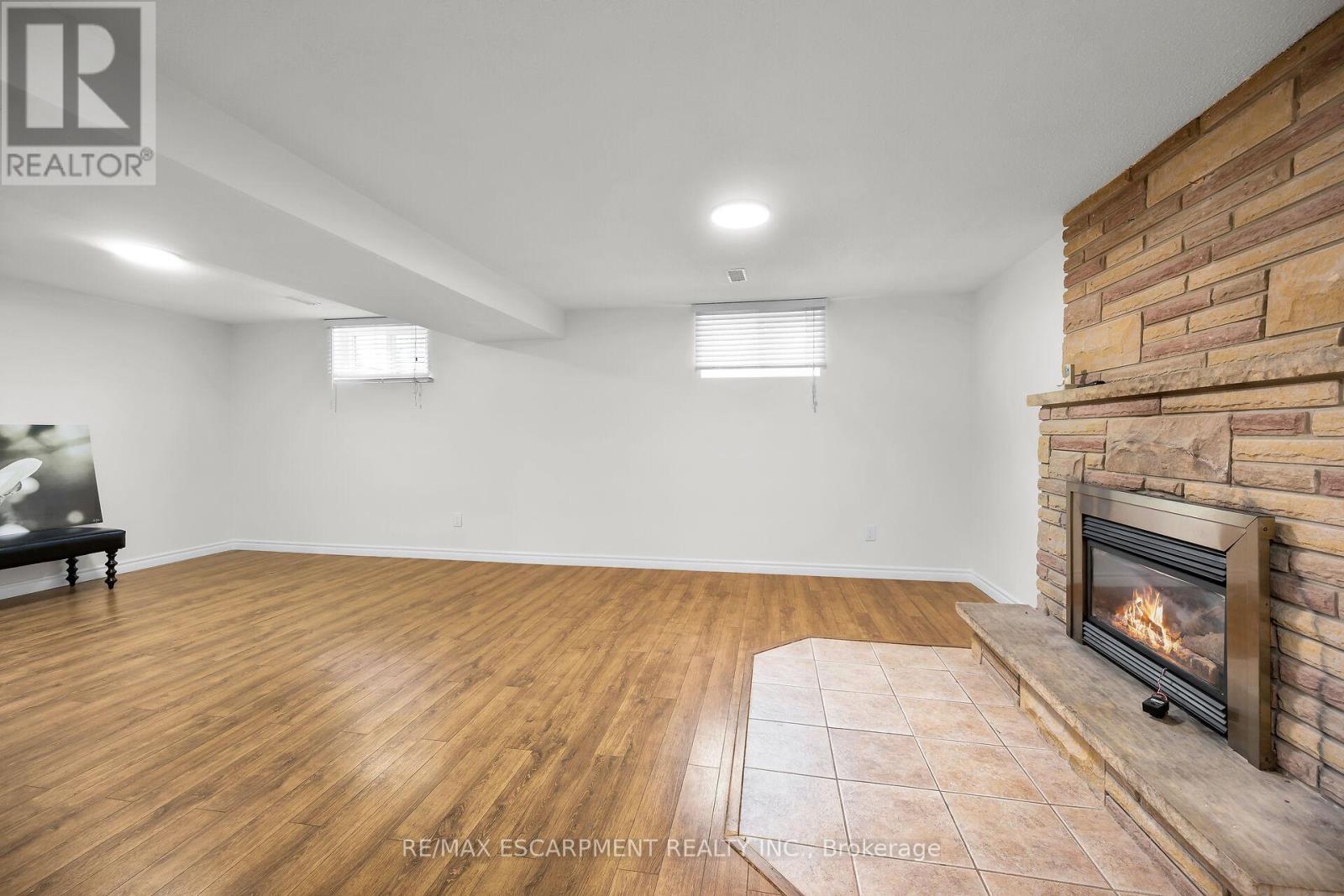 567 Queen Victoria Drive, Hamilton (Quinndale), Ontario  L8W 1W8 - Photo 33 - X12171212