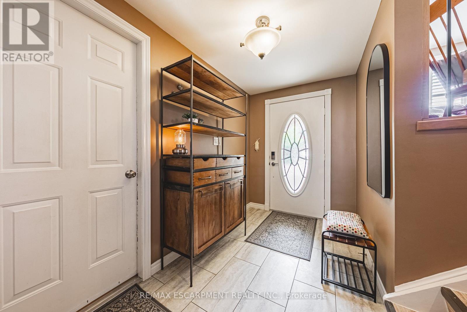 3 Coral Court, Brantford, Ontario  N3P 1L6 - Photo 4 - X12171223