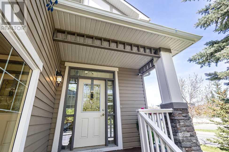 Property at 361 Chapalina Terrace SE image 2