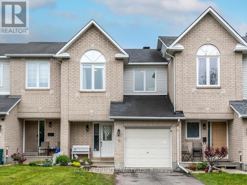 6 Eagleview Street, Ottawa, Ontario  K2M 2R2 - Photo 1 - X12171249