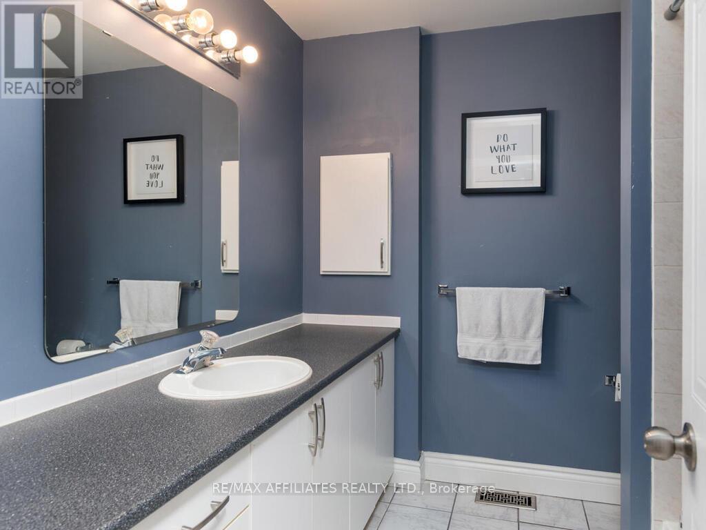 6 Eagleview Street, Ottawa, Ontario  K2M 2R2 - Photo 24 - X12171249