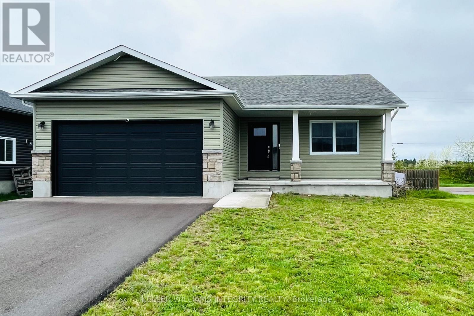 Property at 20 TERRANCE DRIVE image 2