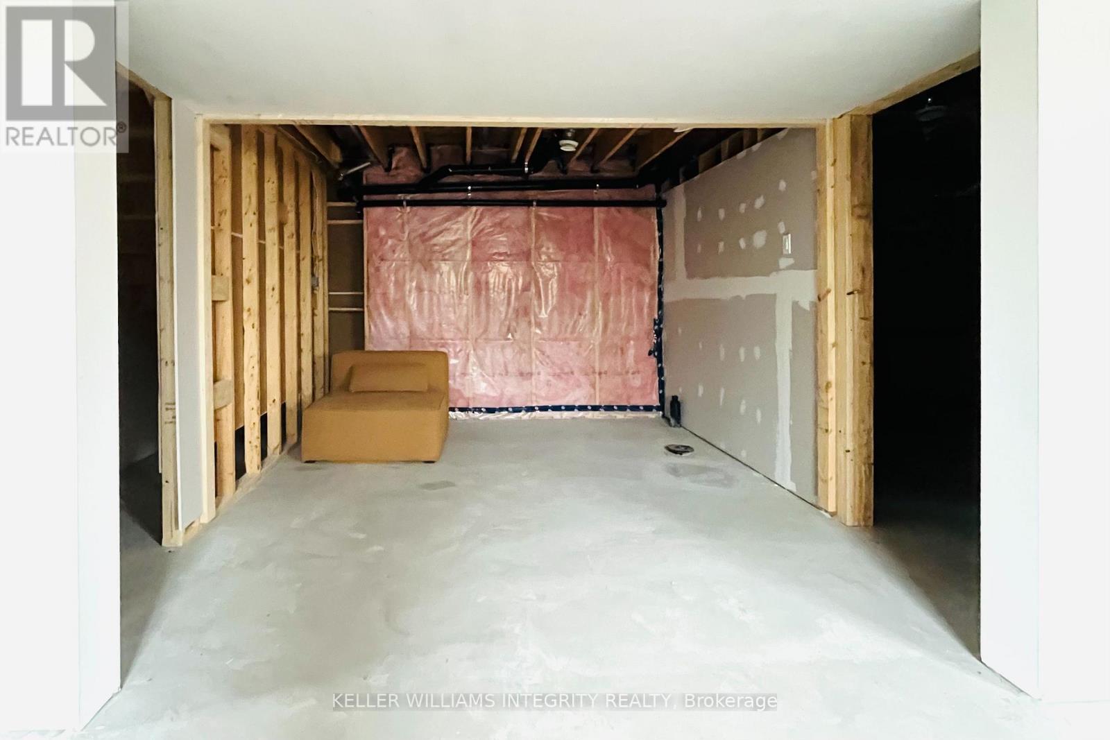 20 Terrance Drive, Petawawa, Ontario  K8H 2W8 - Photo 31 - X12171268