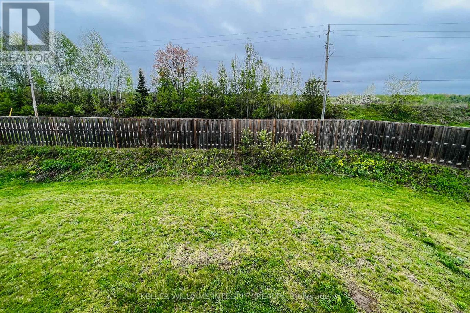 20 Terrance Drive, Petawawa, Ontario  K8H 2W8 - Photo 33 - X12171268